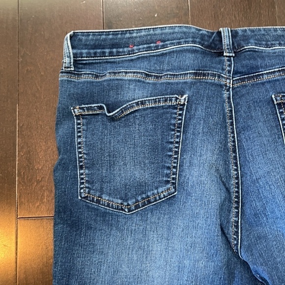 Talbots flawless five pocket jeans size 14P medium wash - Picture 5 of 8